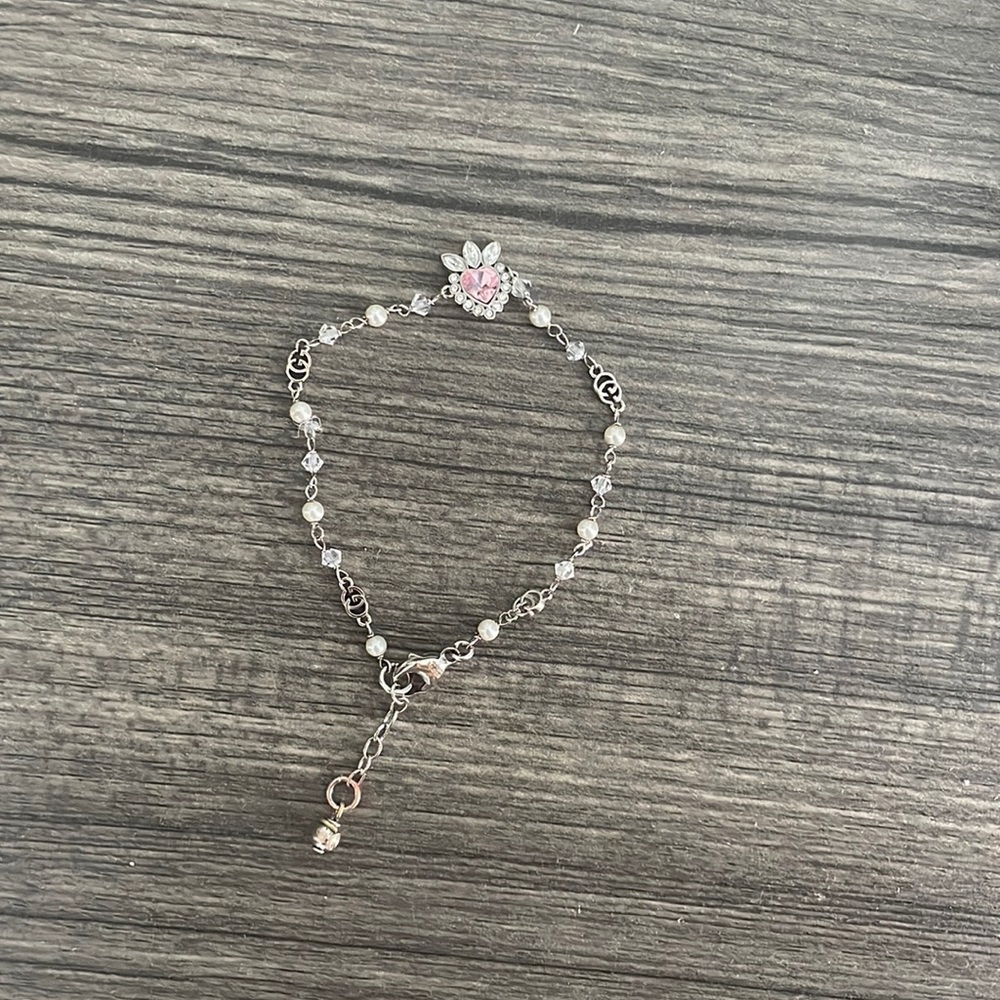Authentic pearl heart Gucci bracelet.